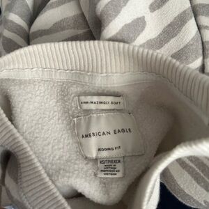 american eagle oversized sweater